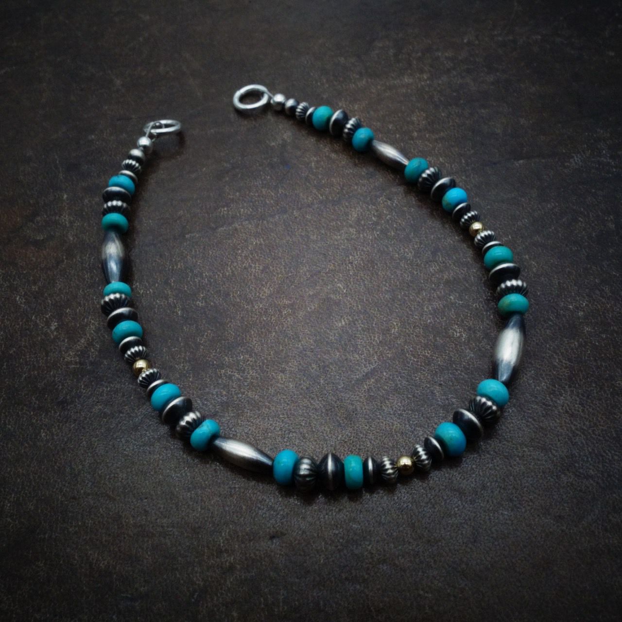 REDMAN シルバー×ゴールド×ターコイズビーズブレスレット シルバー × ゴールド × ターコイズ ビーズ ブレスレット | REDMAN.